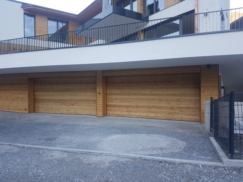 Tor aus Holz