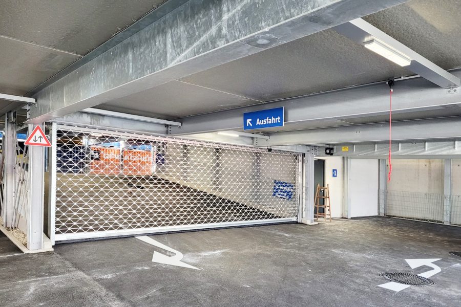 tiefgaragenrolltor-wabengitter-lueftungsquerschnitt-78-prozent-500000-zyklen 2